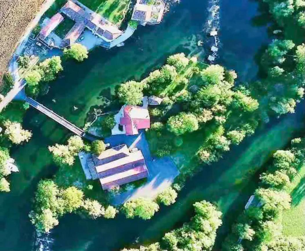 Ile De Malvy Villa Saint-Simeux Exteriör bild